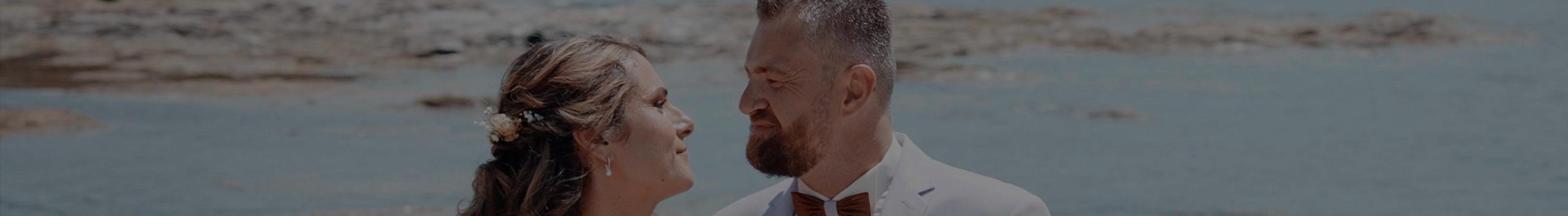 Virginie et Julien â Mariage sur la presquâĂźle du Gaou au Brusc Virginie et Julien lors de leur mariage sur la presquâĂźle du Gaou au Brusc, filmĂ©s par un vidĂ©aste mariage Var